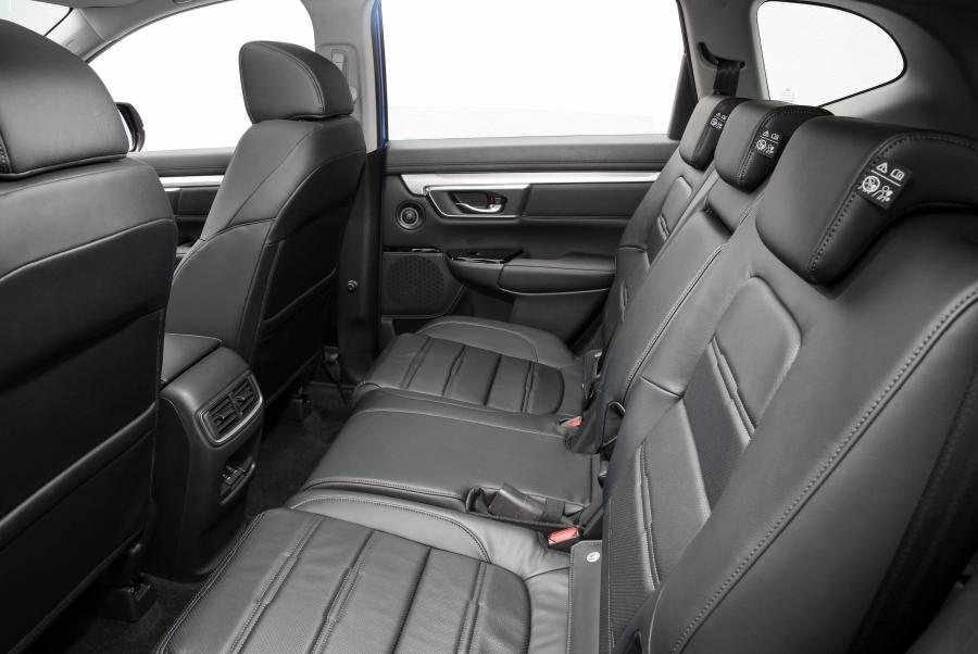 Интерьер Honda CR-V VTi-L 2017 года  (AU) (фото 7 из 30)